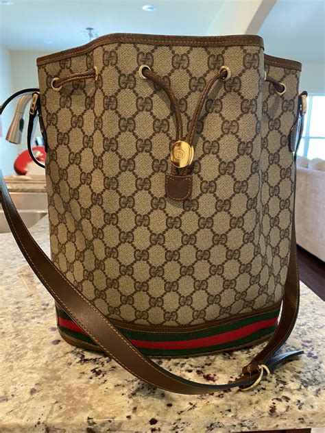 repairing vintage Gucci handbag